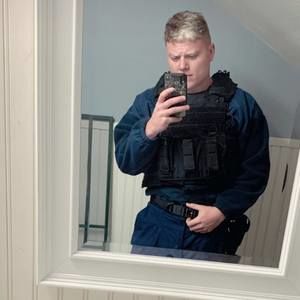 Meet your Posher, James